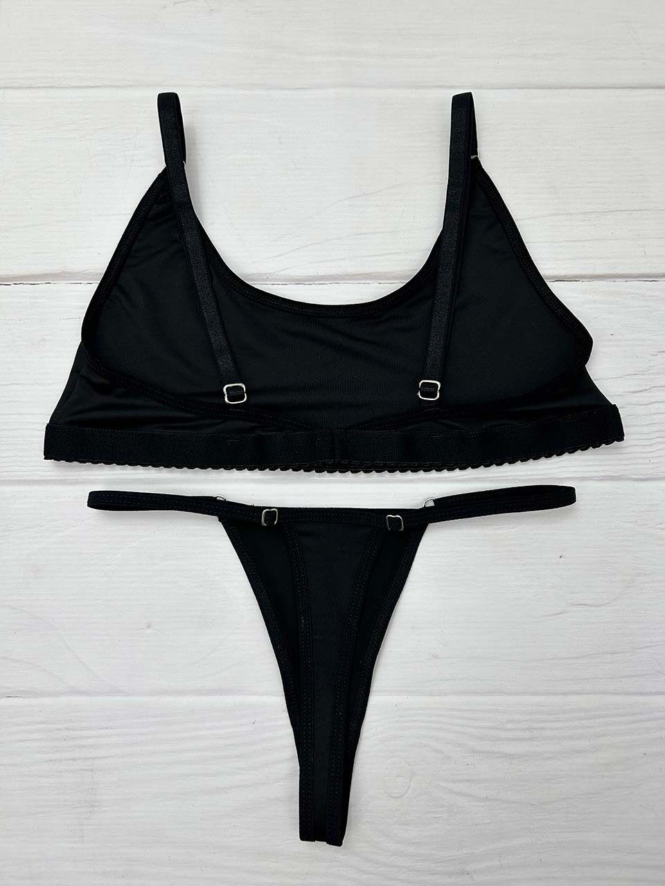 Conjunto basico negro