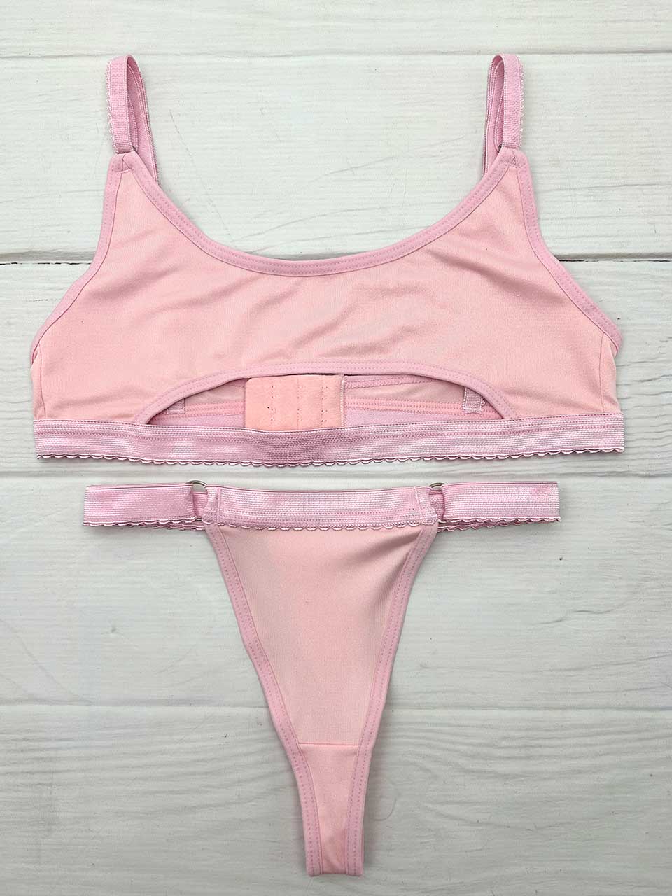 Conjunto deportivo rosa