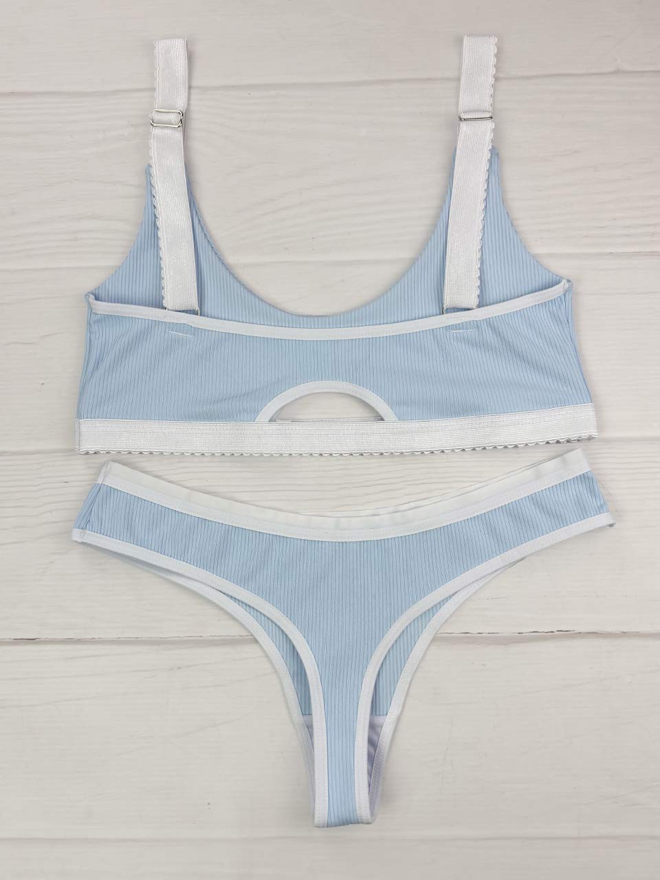 Conjunto rib esencial cielo