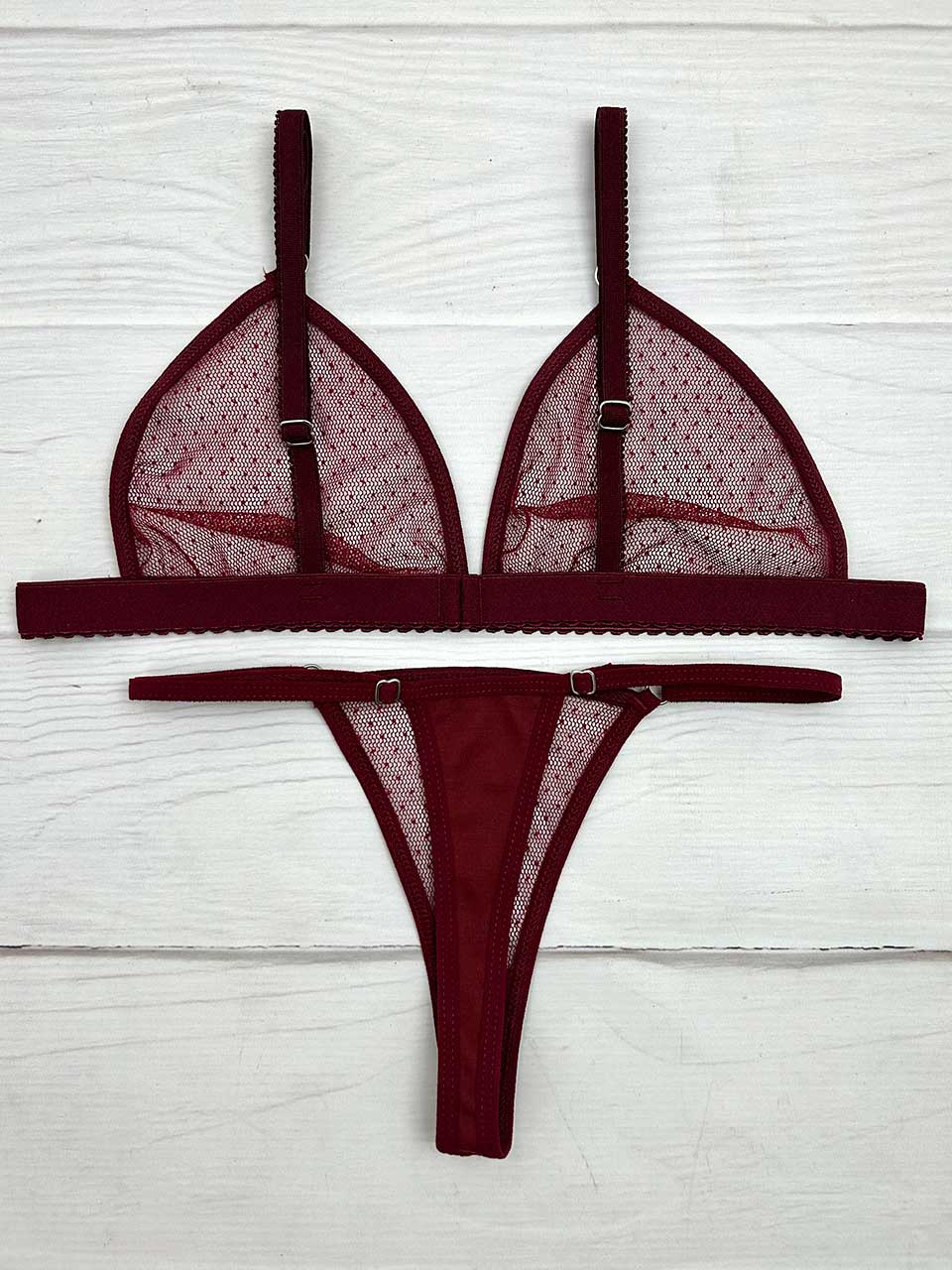 Conjunto grabado vino