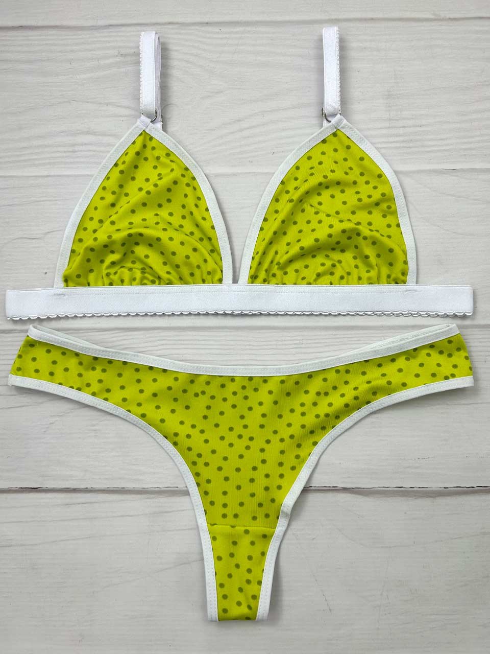 Conjunto liso neon puntos