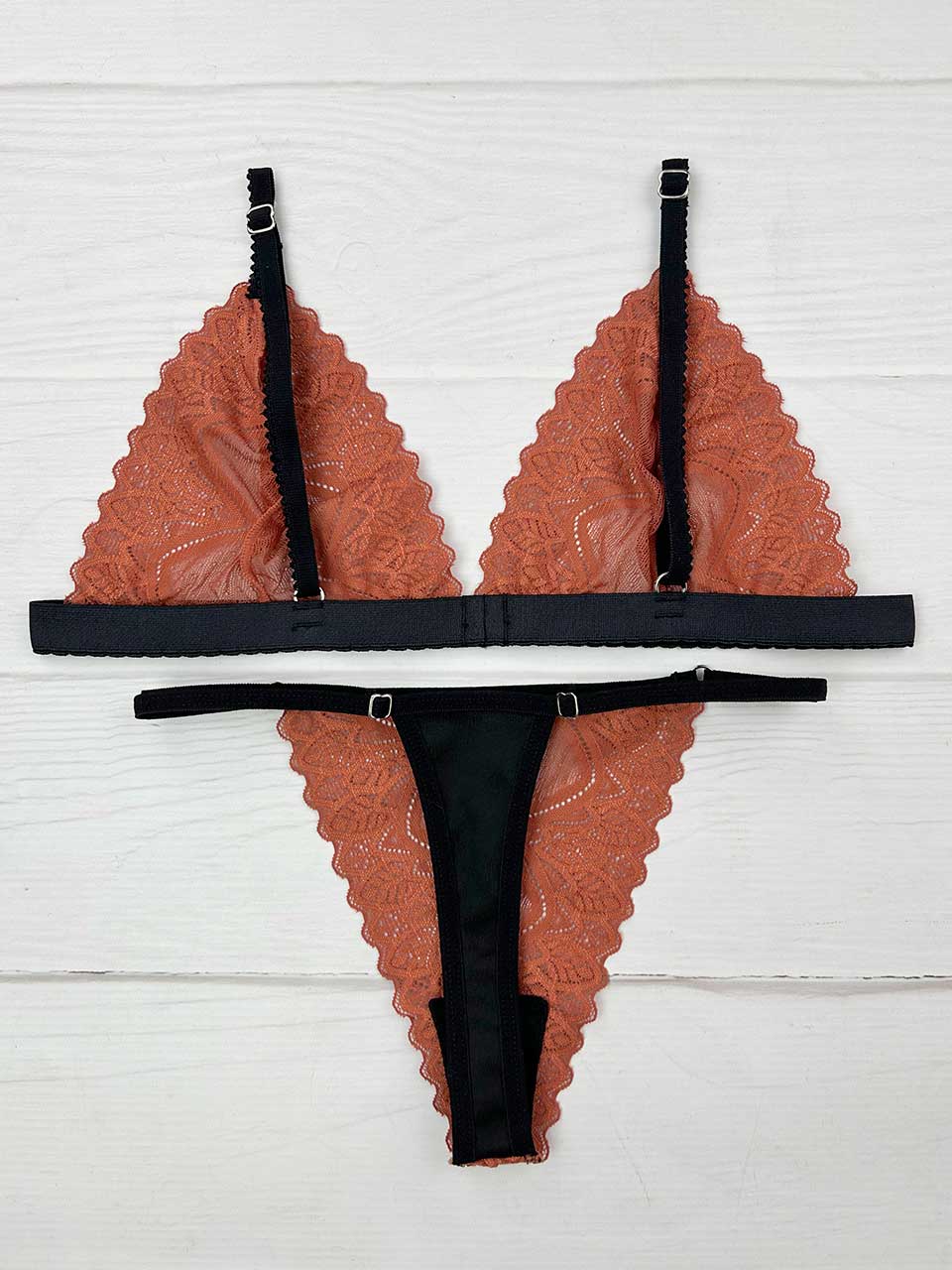 Conjunto mariposa terracota