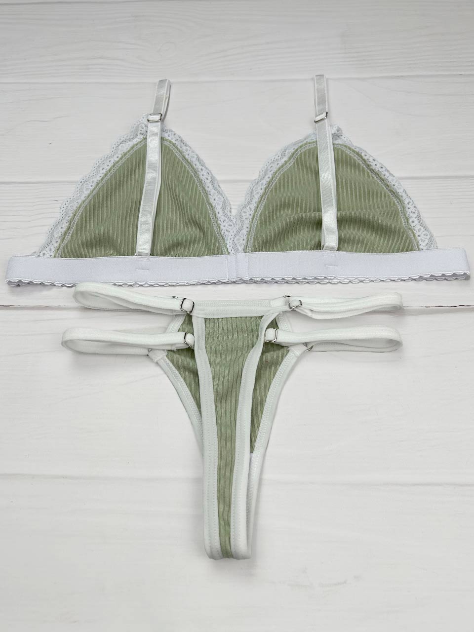 Conjunto rib triangulo olivo