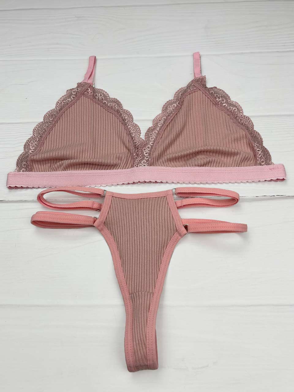 Conjunto rib triangulo rosa