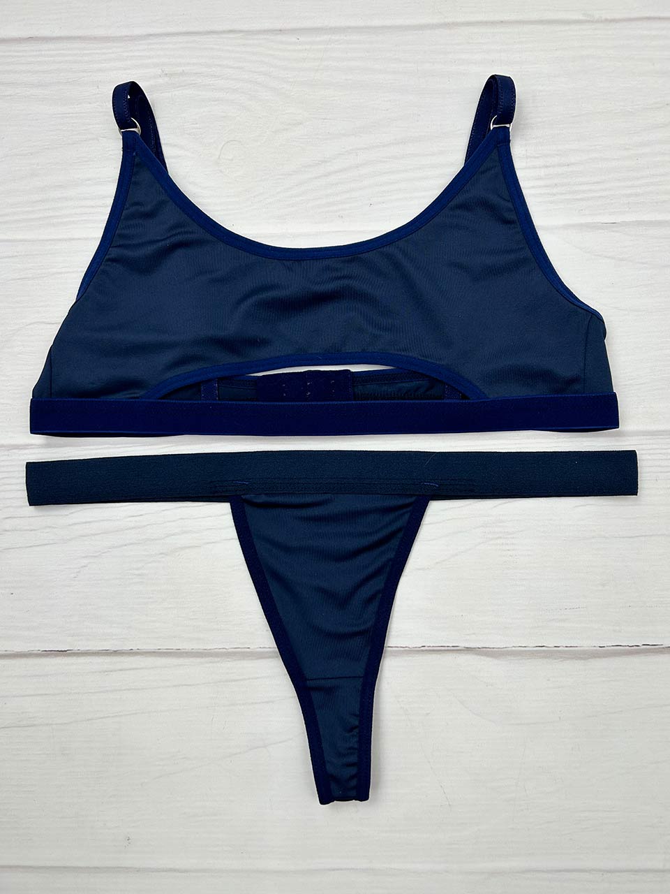 Conjunto deportivo azul