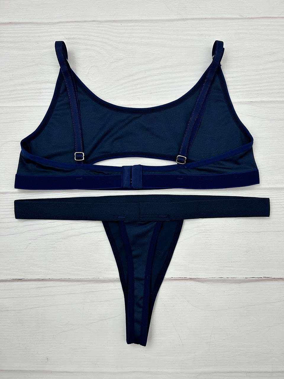Conjunto deportivo azul