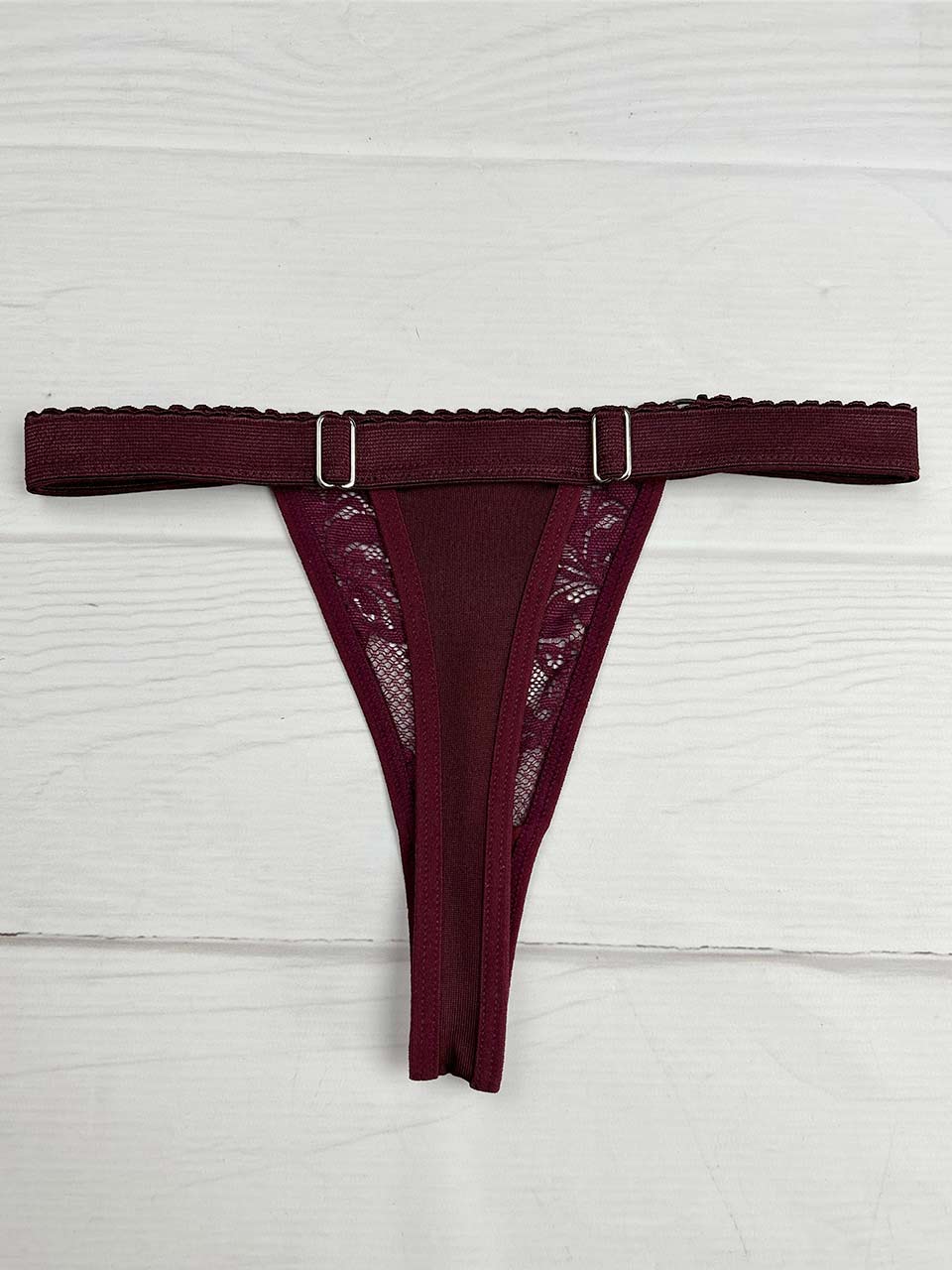Tanga contorno graduable encaje vino