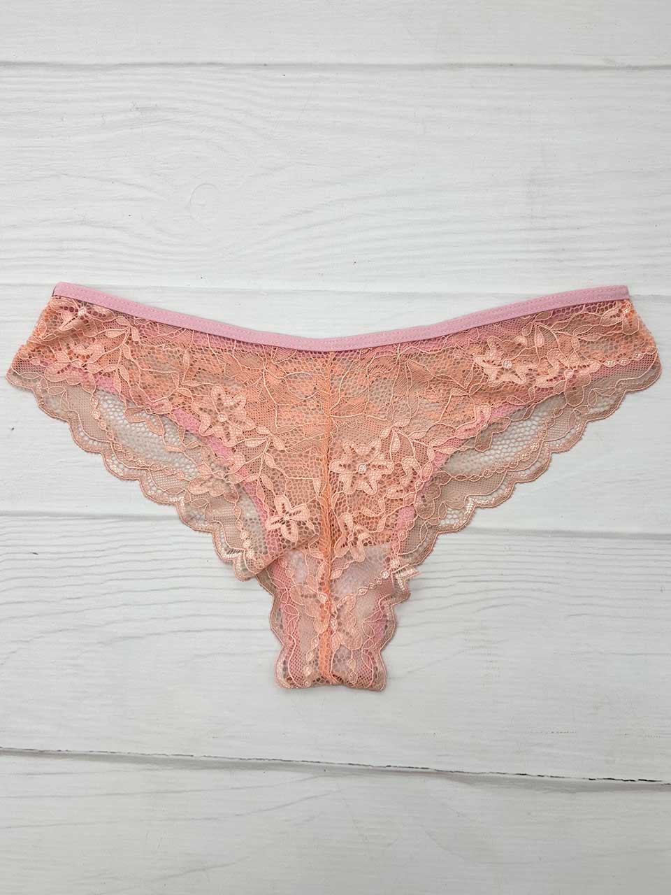 Tanga corazon rosa