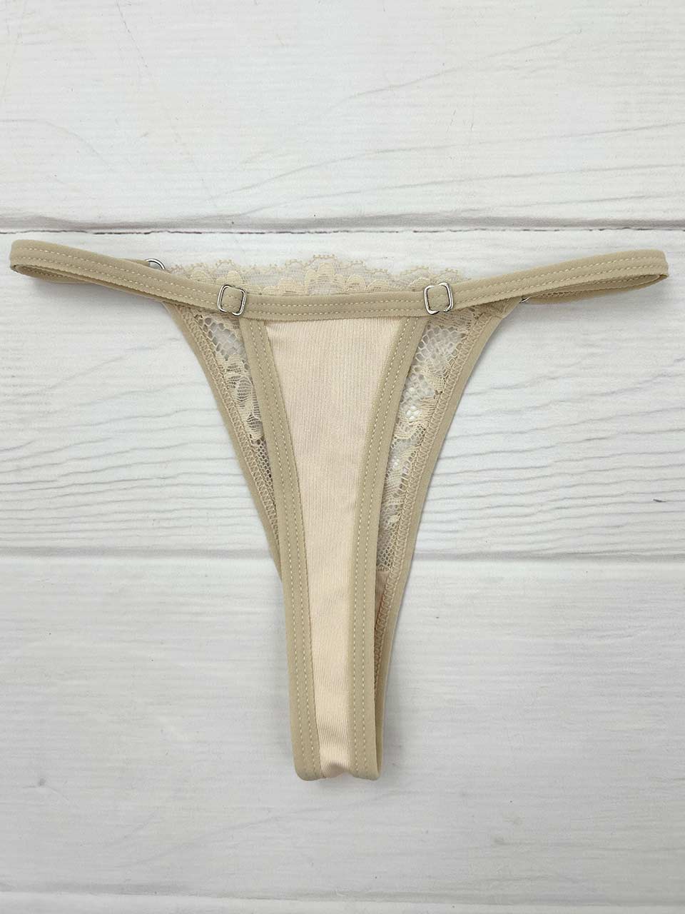 Tanga graduacion beige