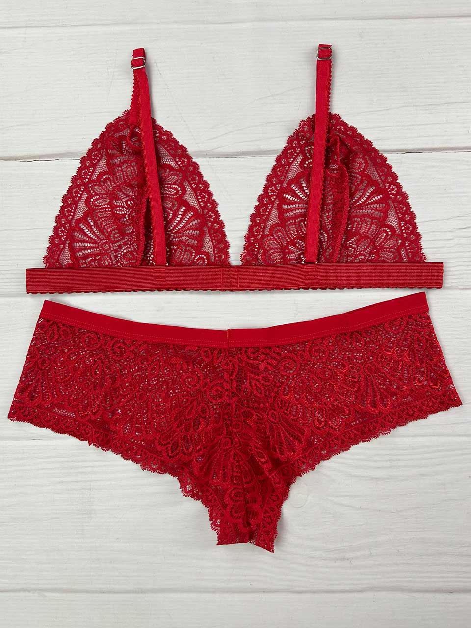 Conjunto cachetero rojo