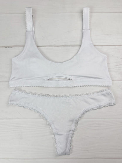 Conjunto esencial blanco