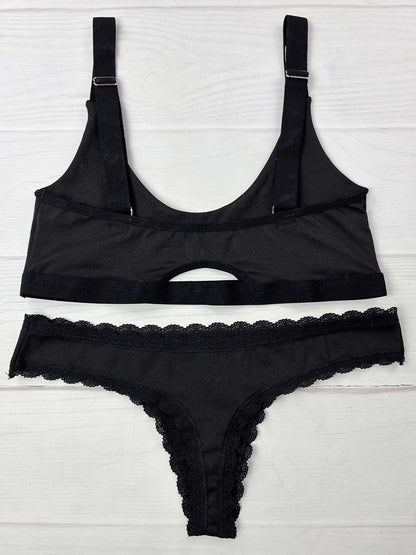 Conjunto esencial negro