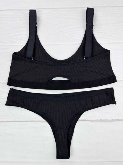 Conjunto rib  esencial negro