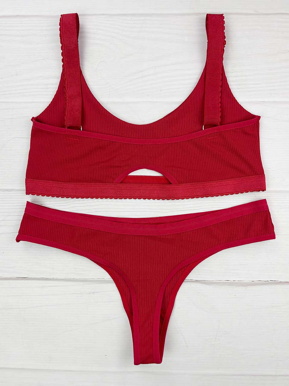 Conjunto rib  esencial rojo