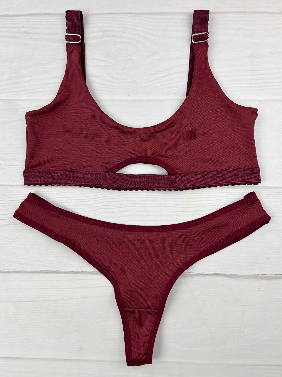Conjunto esencial vino