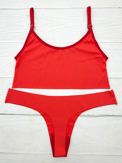 Conjunto invisible rojo