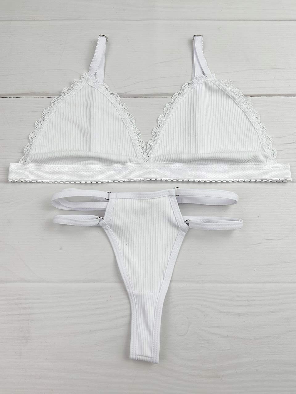 Conjunto rib triangulo blanco
