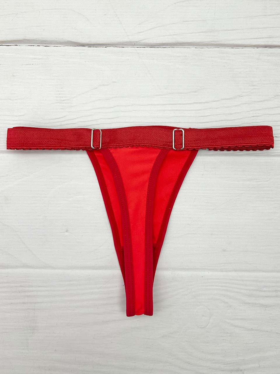 Tanga contorno graduable polilicra rojo