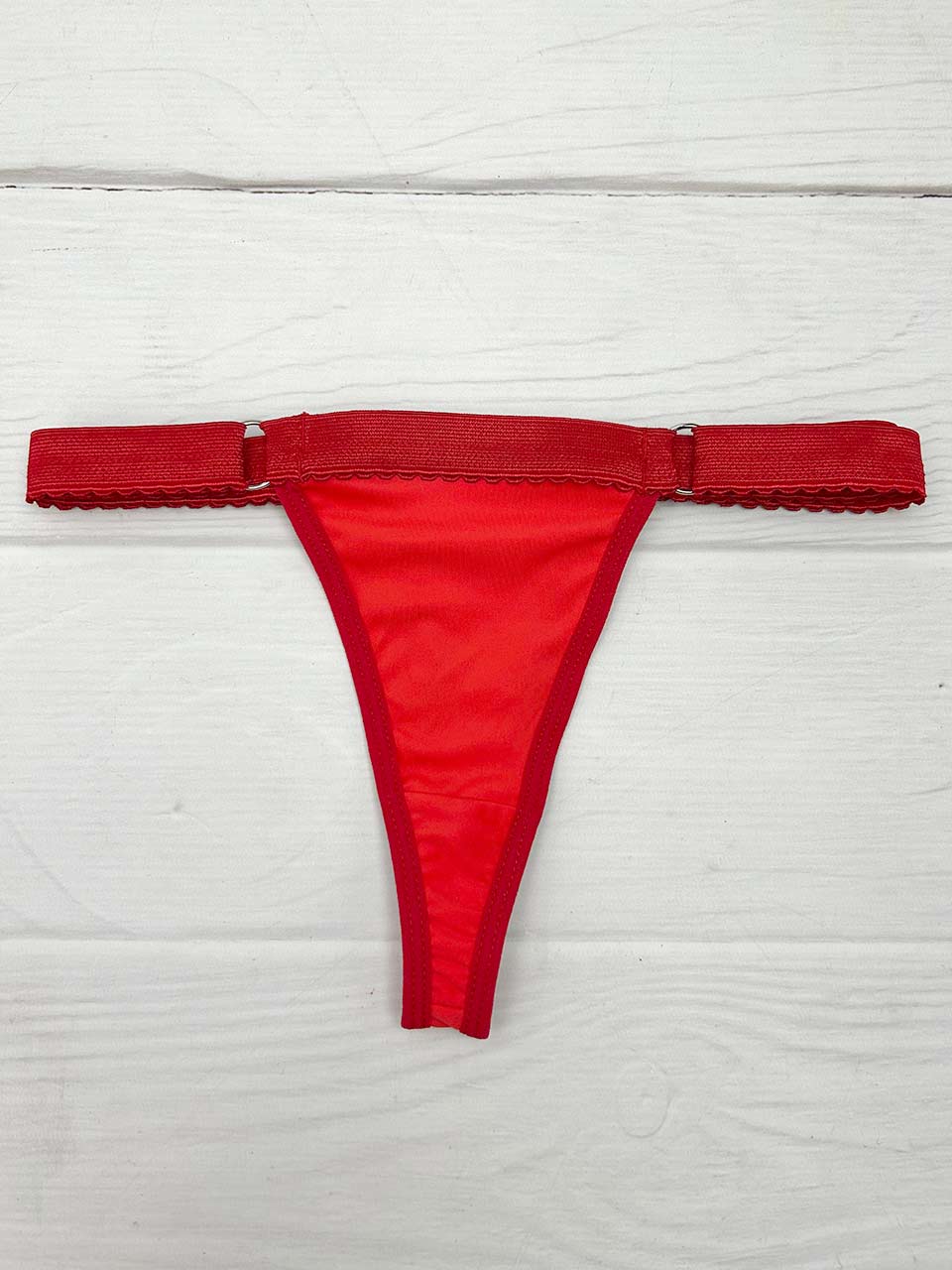Tanga contorno graduable polilicra rojo